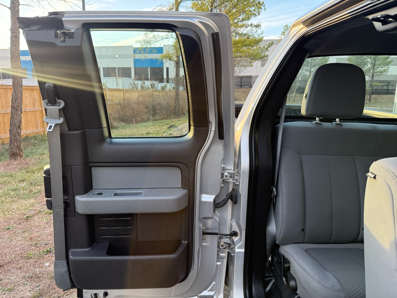 Ford F-150 4WD SuperCab 145" Lariat 2014