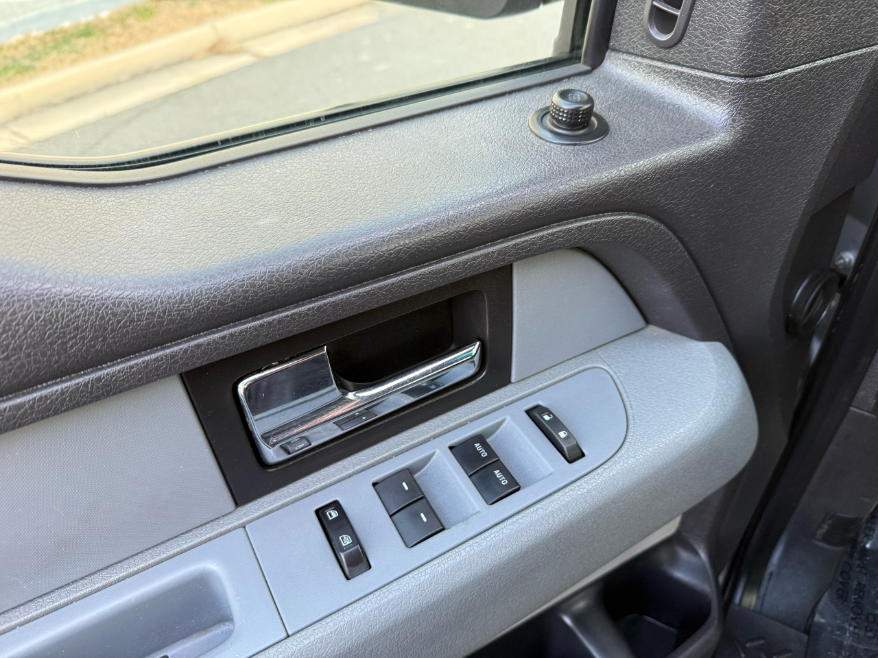 Ford F-150 4WD SuperCab 145" Lariat 2014