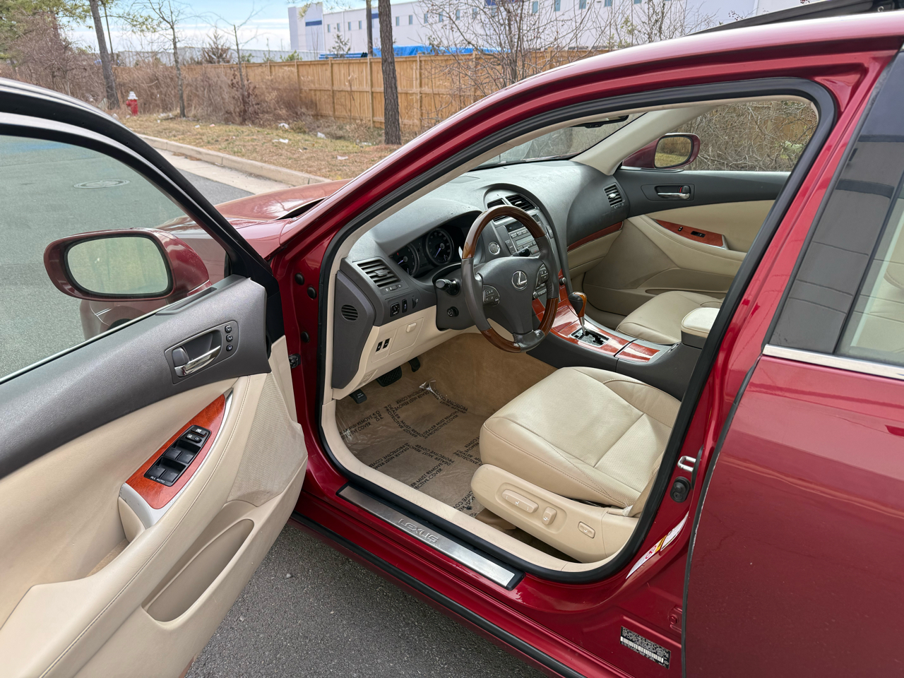 Lexus ES 350 4dr Sdn 2010