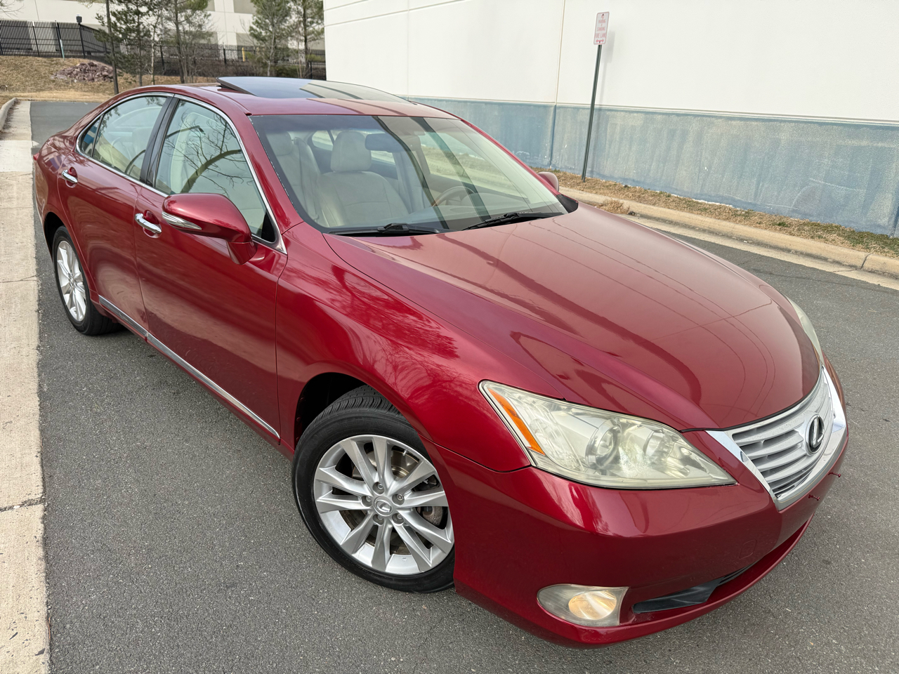 Lexus ES 350 4dr Sdn 2010