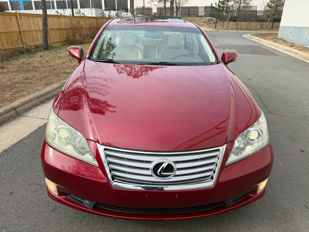 Lexus ES 350 4dr Sdn 2010