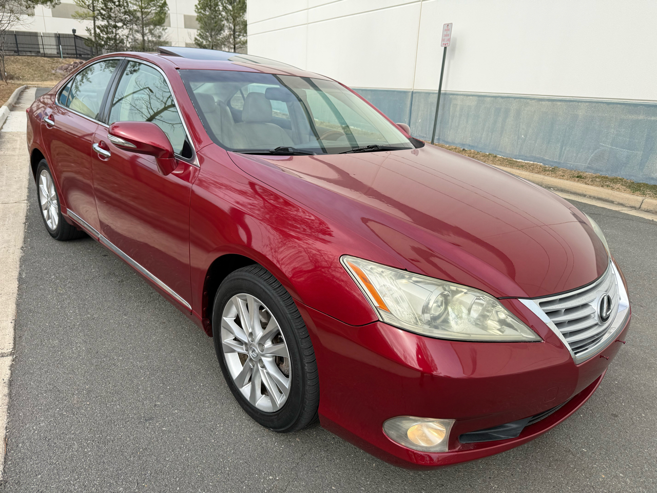 Lexus ES 350 4dr Sdn 2010