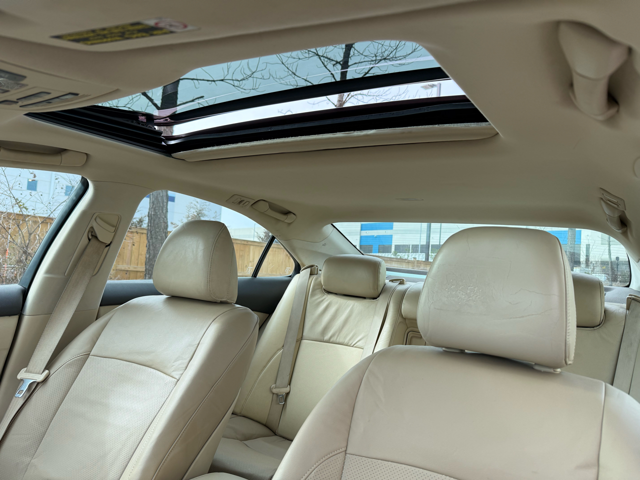 Lexus ES 350 4dr Sdn 2010