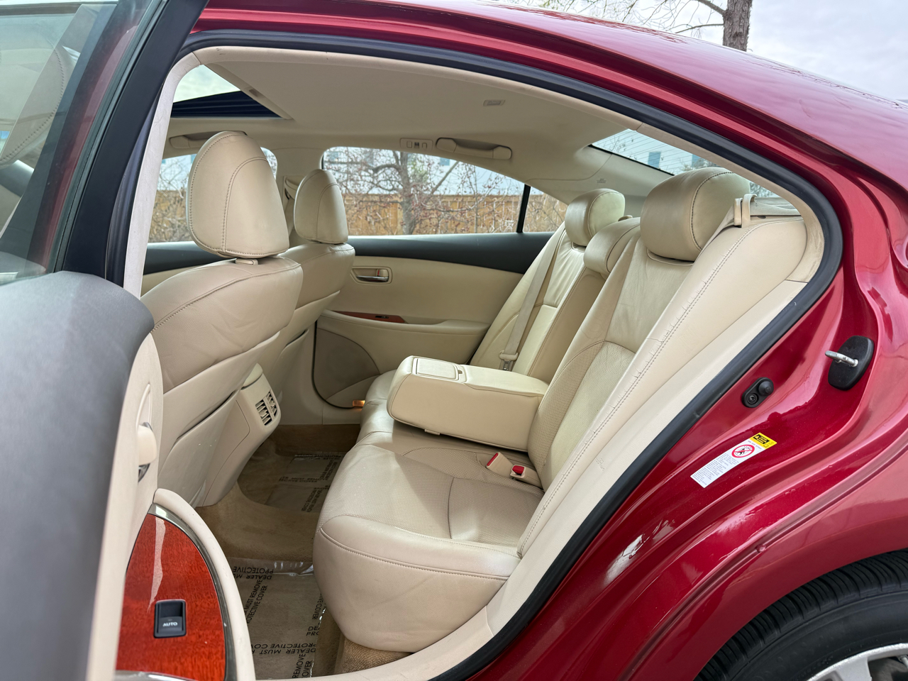 Lexus ES 350 4dr Sdn 2010