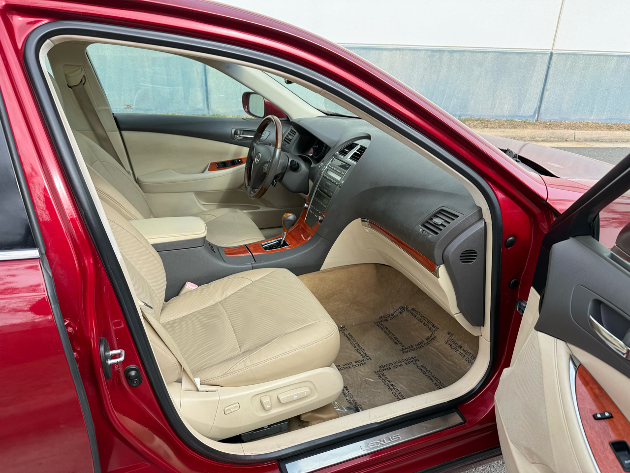 Lexus ES 350 4dr Sdn 2010