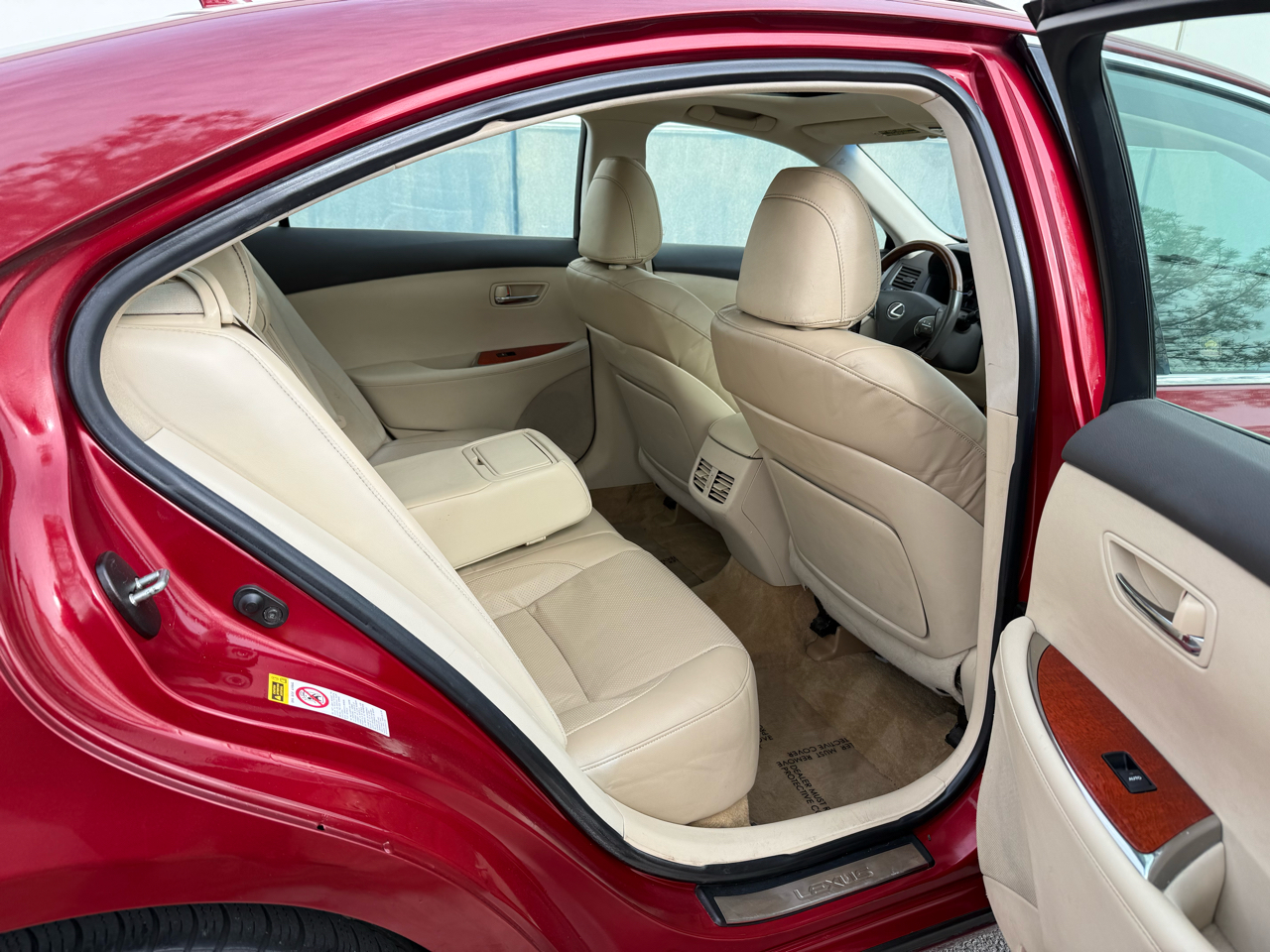 Lexus ES 350 4dr Sdn 2010