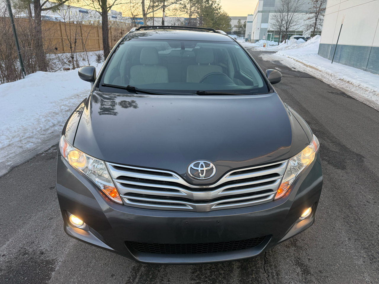 Toyota Venza 4dr Wgn I4 AWD (Natl) 2010