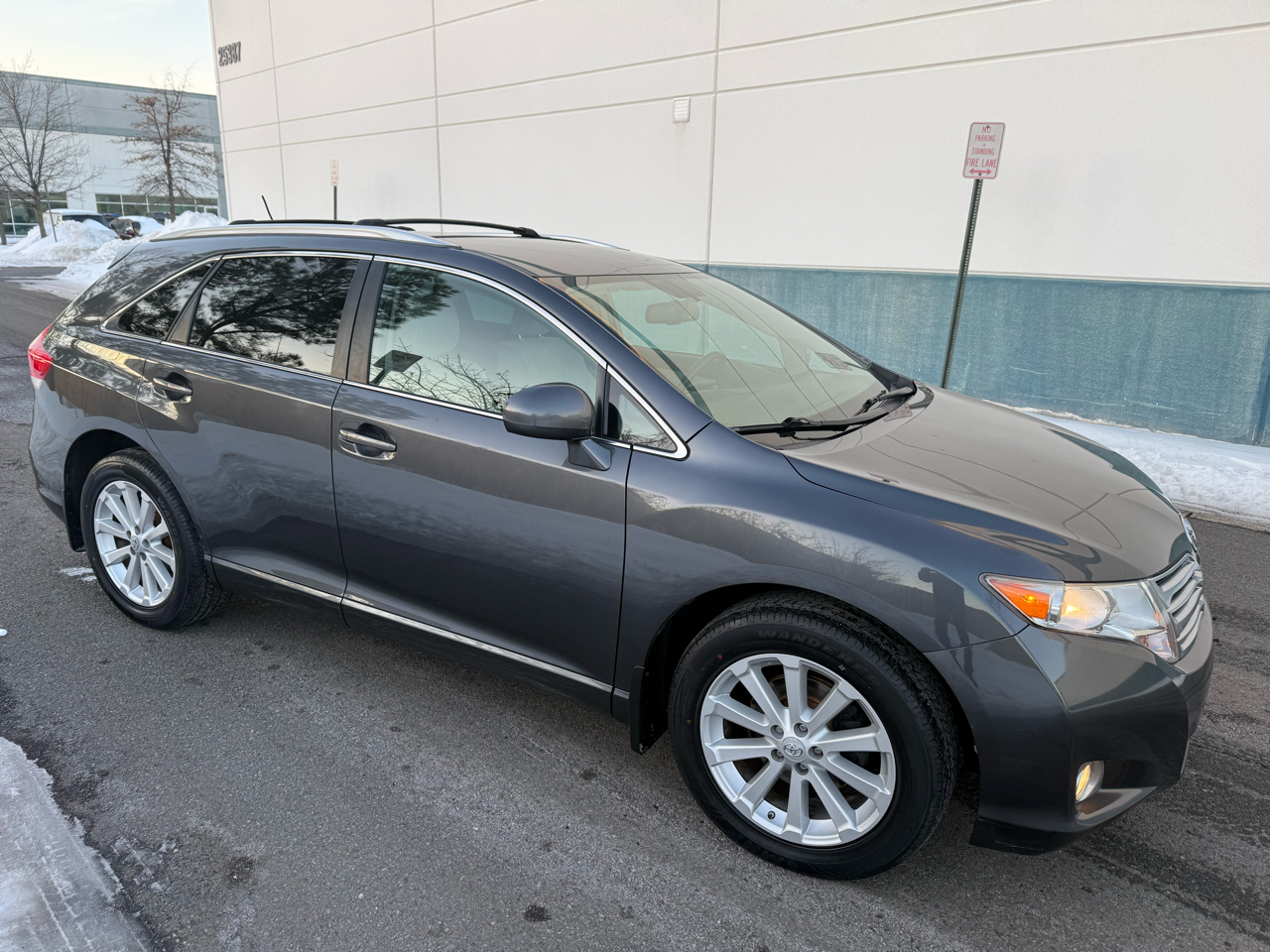 Toyota Venza 4dr Wgn I4 AWD (Natl) 2010