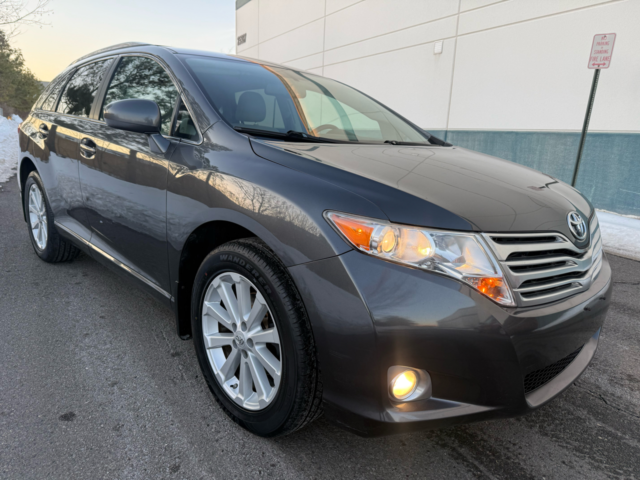 Toyota Venza 4dr Wgn I4 AWD (Natl) 2010