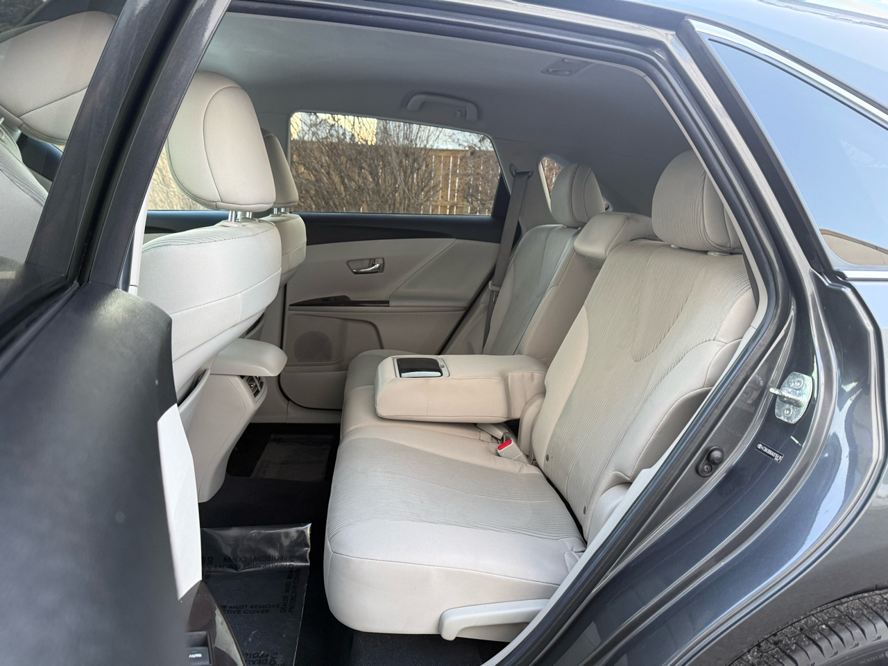 Toyota Venza 4dr Wgn I4 AWD (Natl) 2010