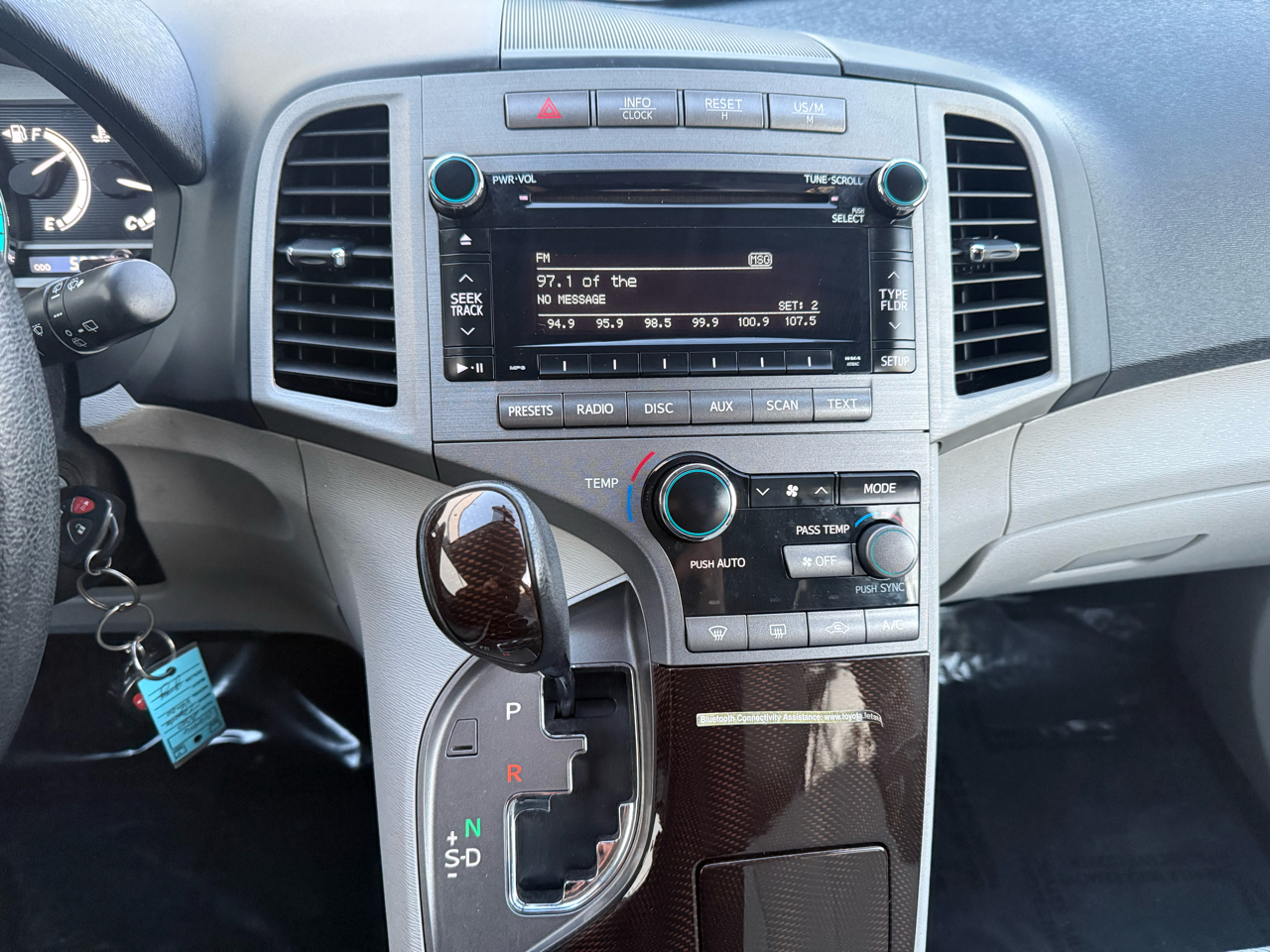 Toyota Venza 4dr Wgn I4 AWD (Natl) 2010