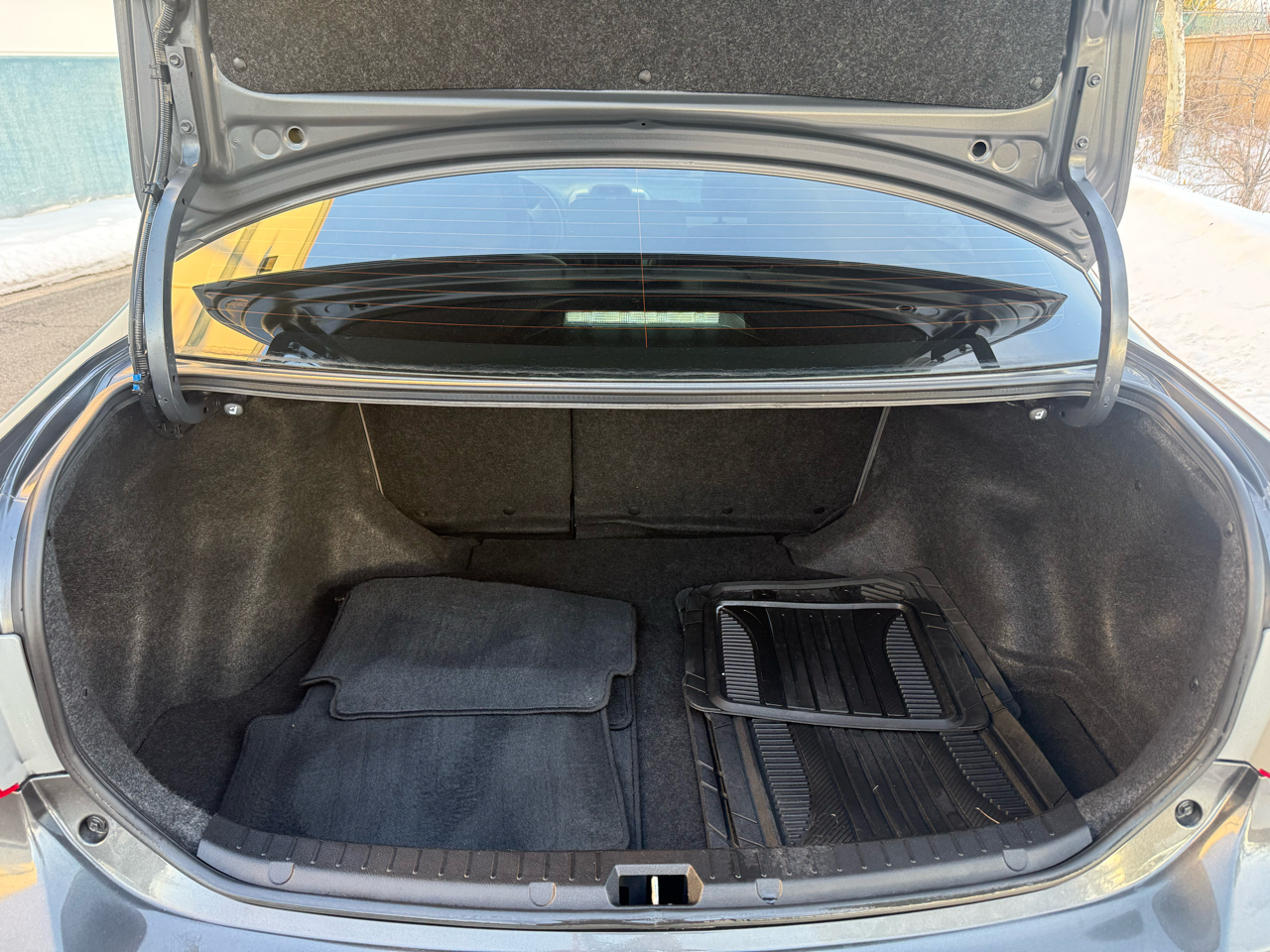 Toyota Corolla 4dr Sdn Auto LE Special Edition (Natl) 2013