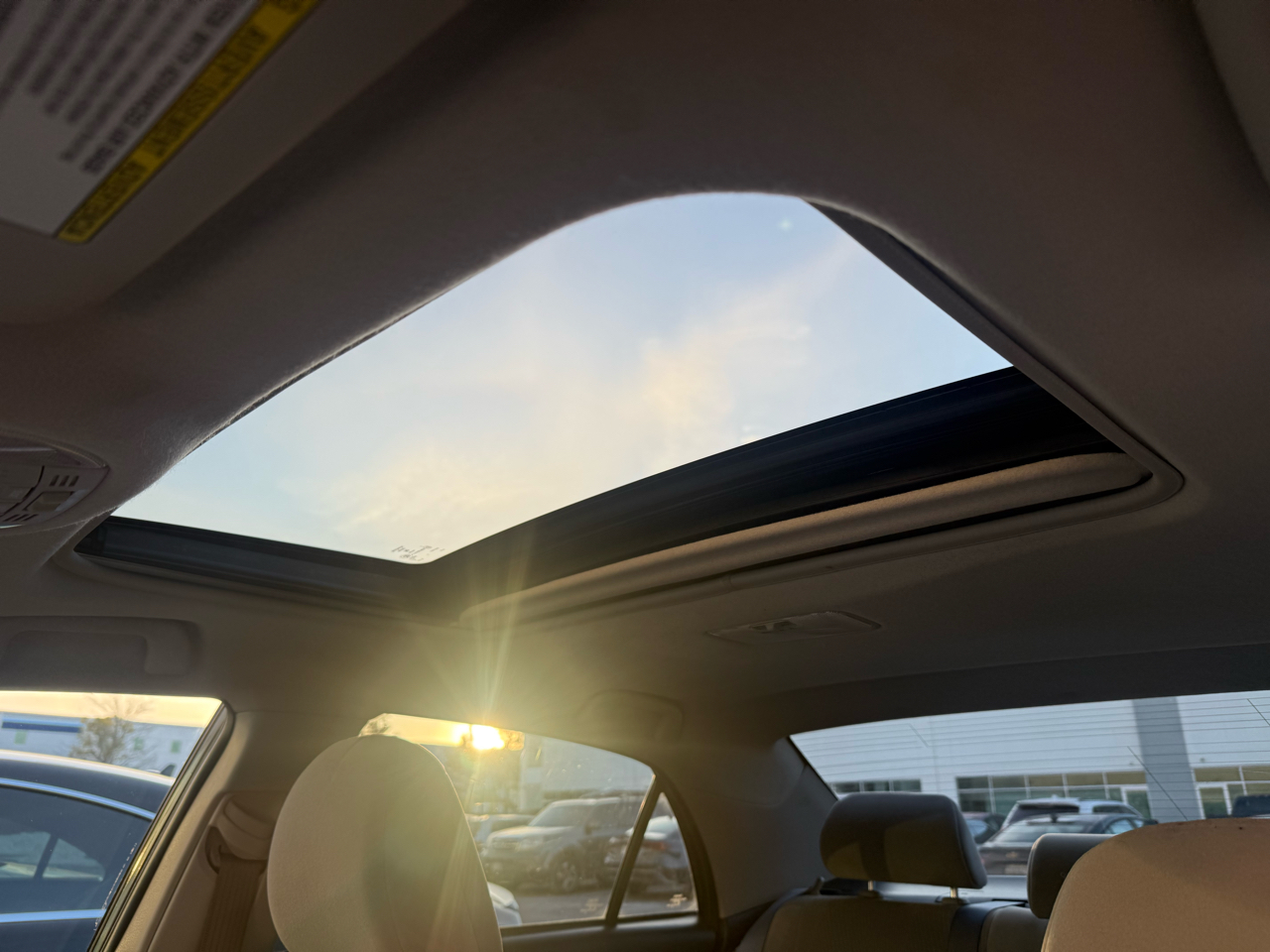 Toyota Corolla 4dr Sdn Auto LE Special Edition (Natl) 2013