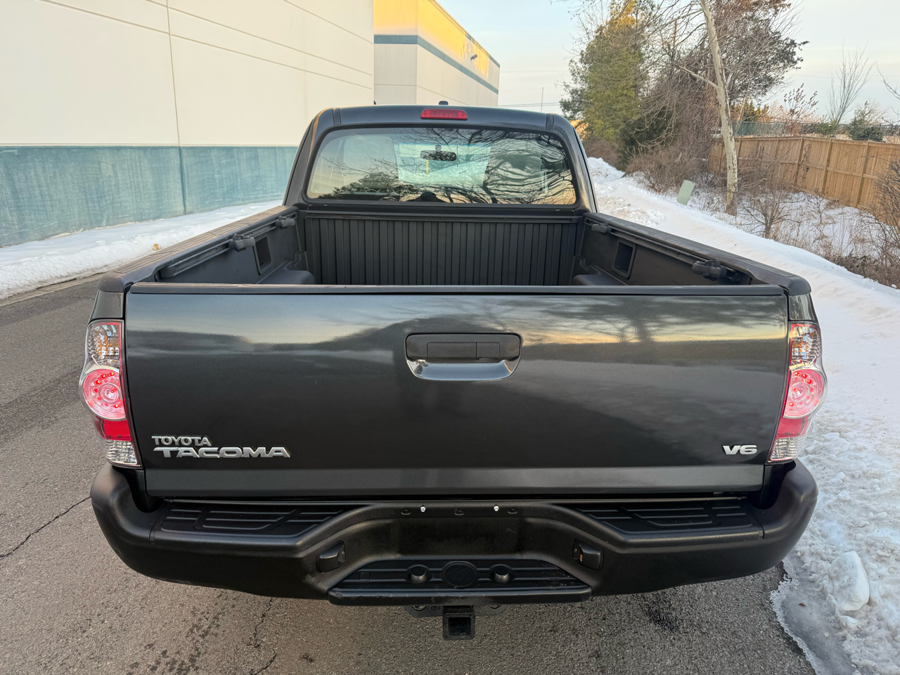 Toyota Tacoma 4WD Access V6 MT (Natl) 2010