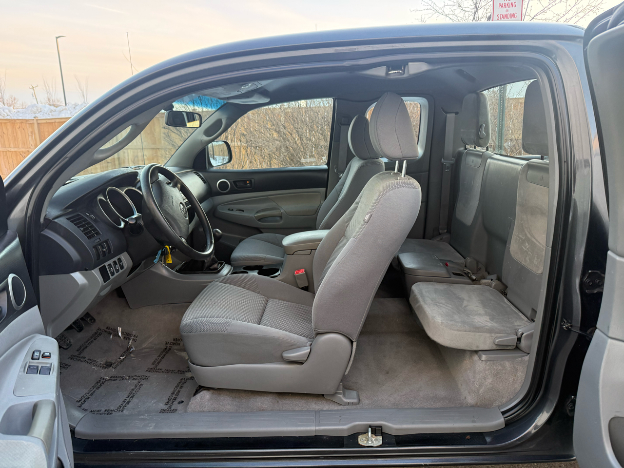 Toyota Tacoma 4WD Access V6 MT (Natl) 2010