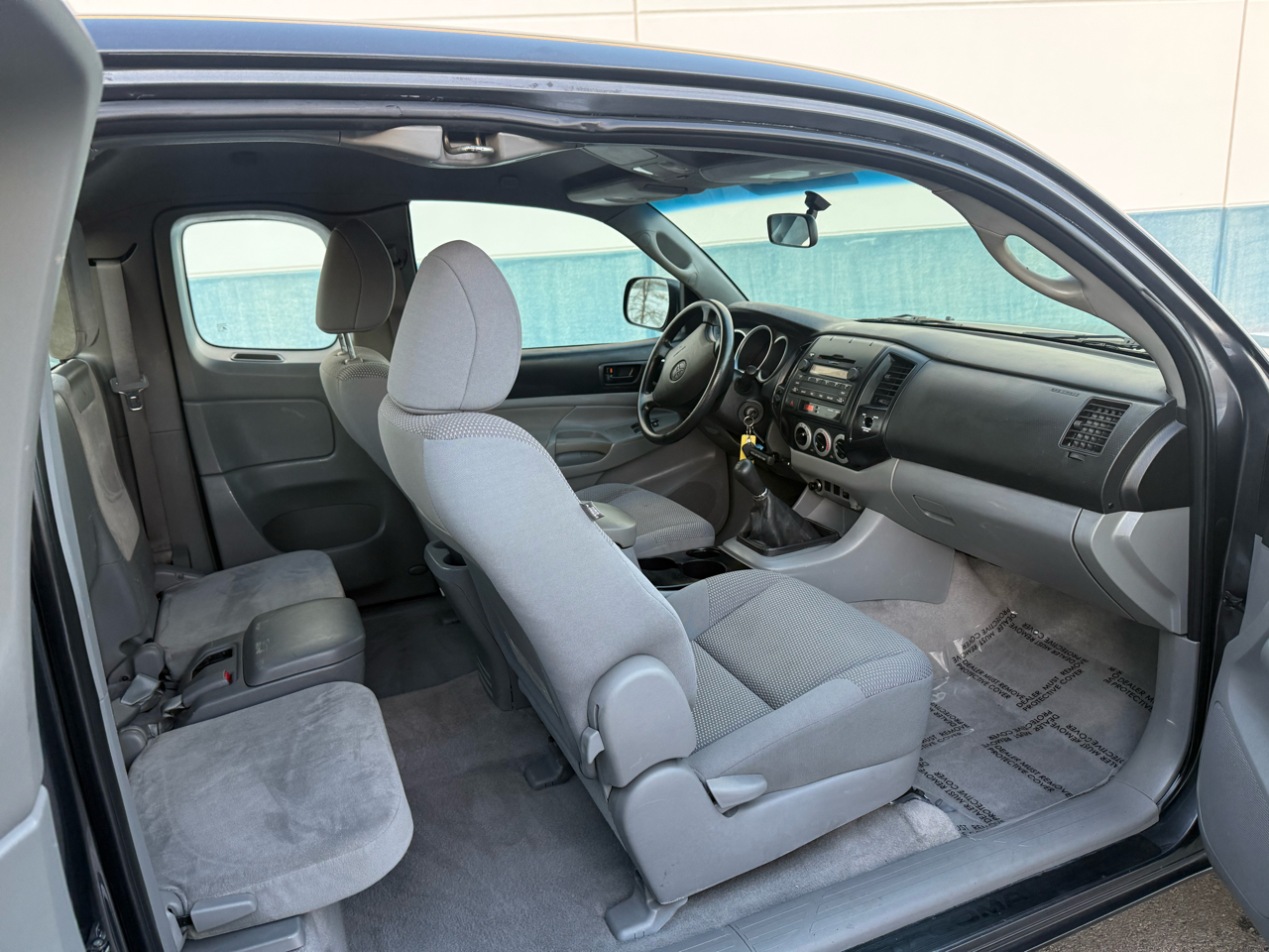 Toyota Tacoma 4WD Access V6 MT (Natl) 2010