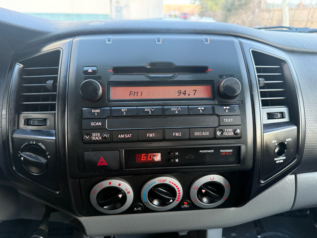 Toyota Tacoma 4WD Access V6 MT (Natl) 2010