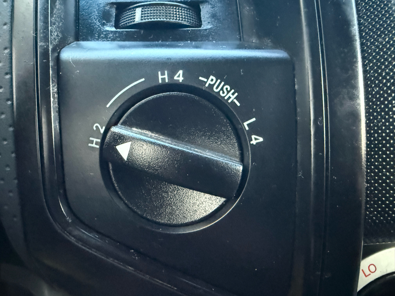 Toyota Tacoma 4WD Access V6 MT (Natl) 2010