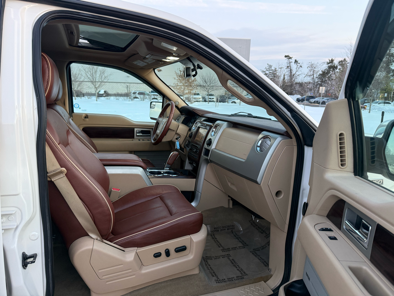 Ford F-150 4WD SuperCrew 145" Platinum 2011