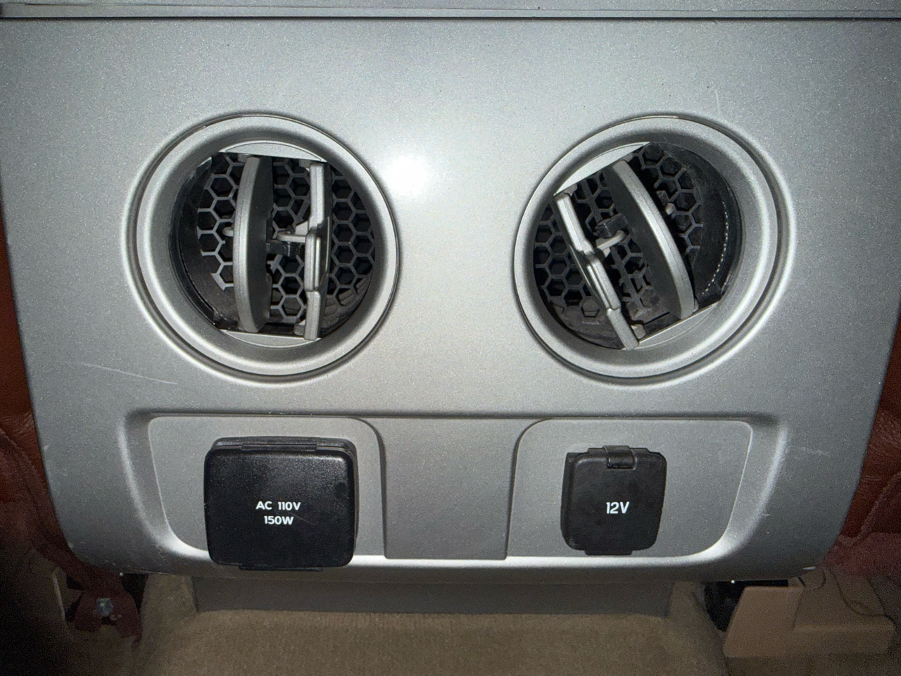 Ford F-150 4WD SuperCrew 145" Platinum 2011