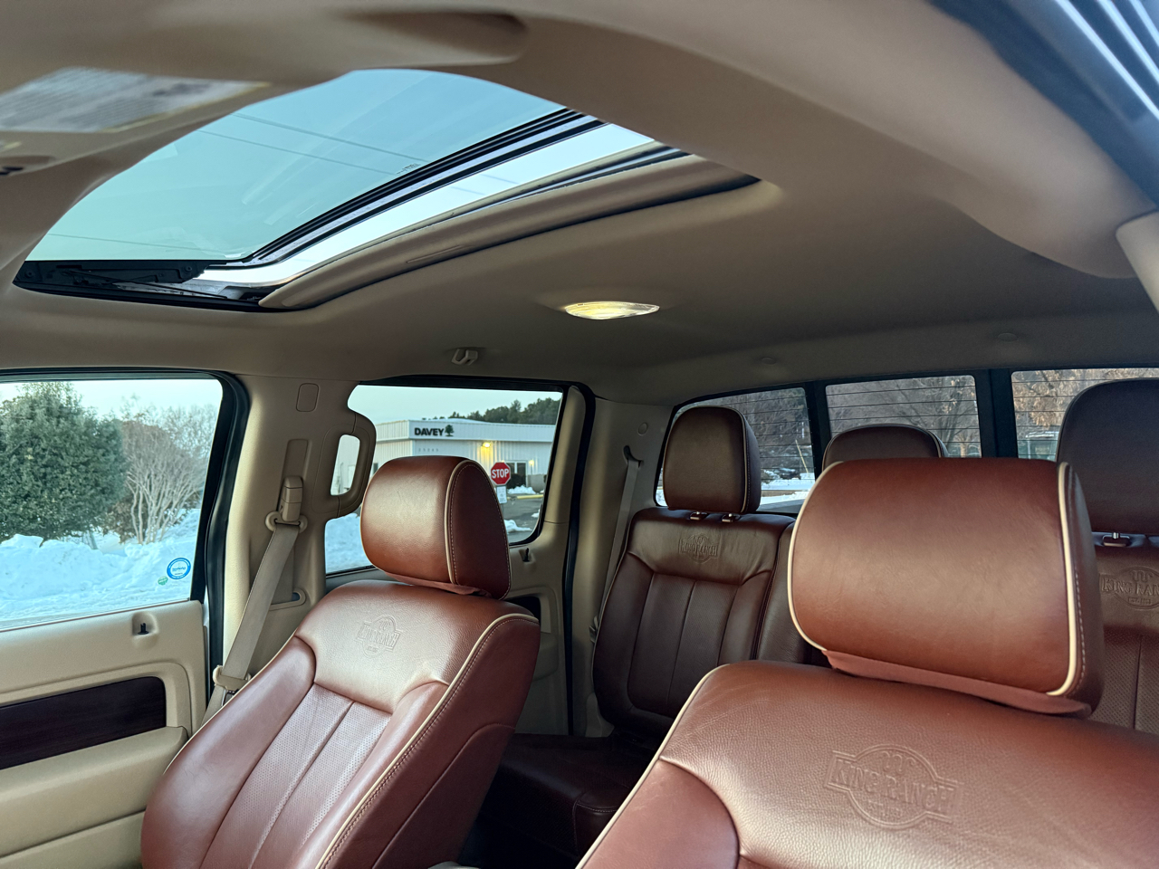 Ford F-150 4WD SuperCrew 145" Platinum 2011