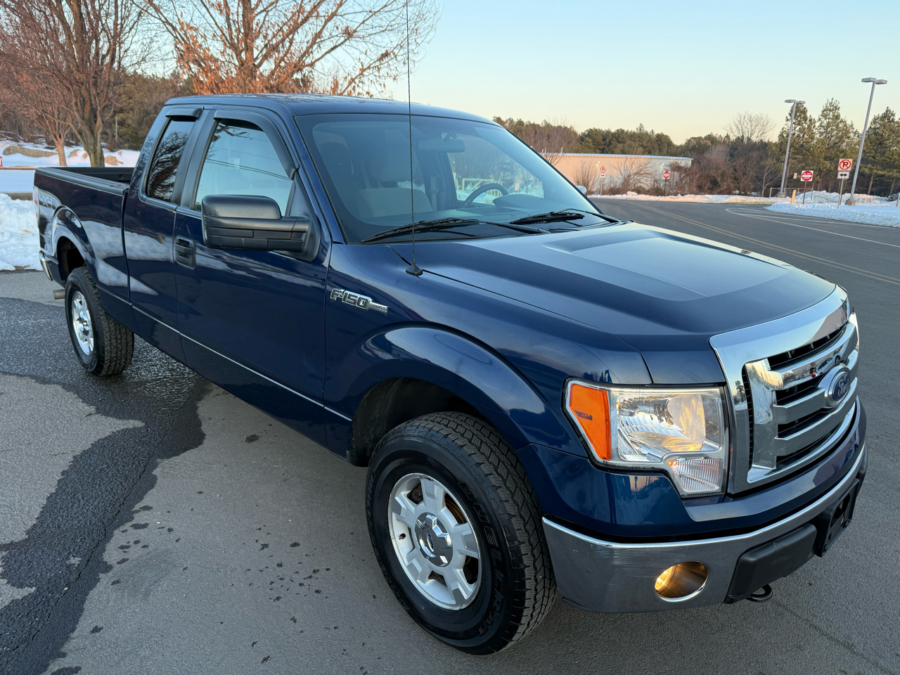 Ford F-150 4WD SuperCab 145" Lariat 2012
