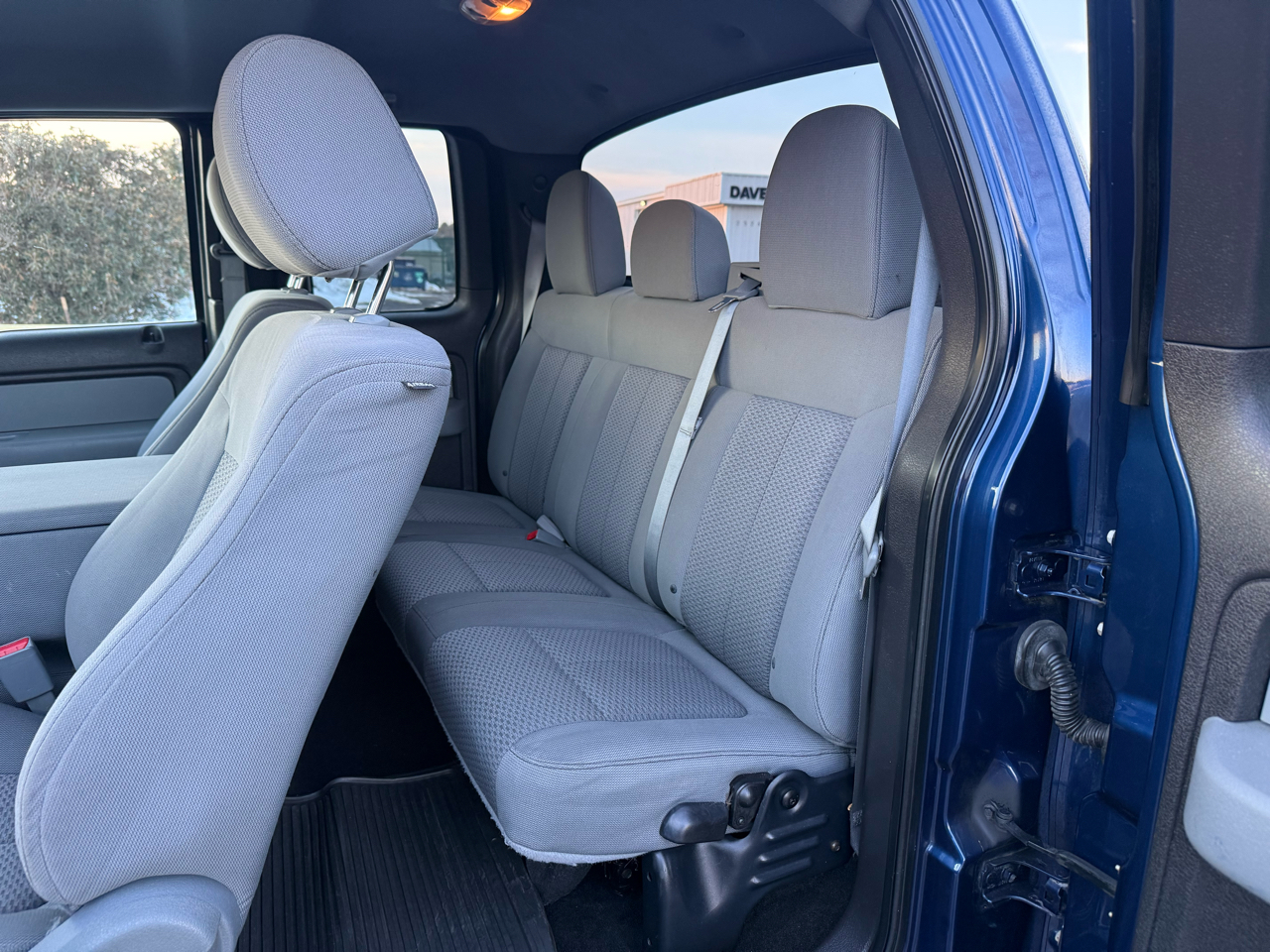 Ford F-150 4WD SuperCab 145" Lariat 2012