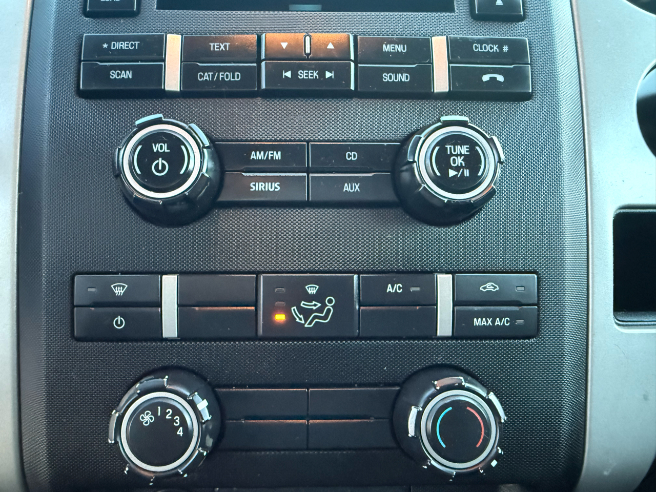 Ford F-150 4WD SuperCab 145" Lariat 2012