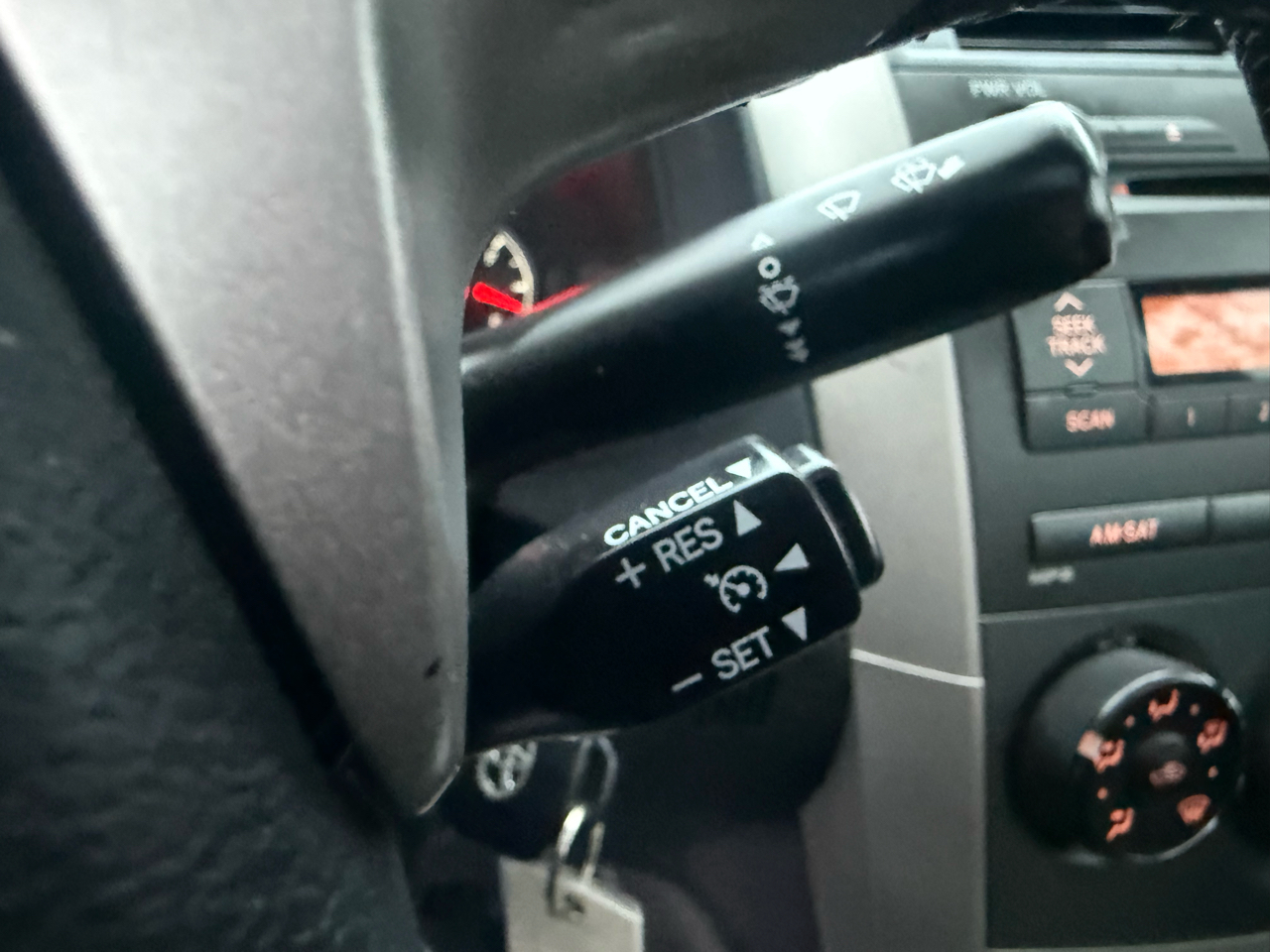 Toyota Corolla 4dr Sdn Man (Natl) 2010