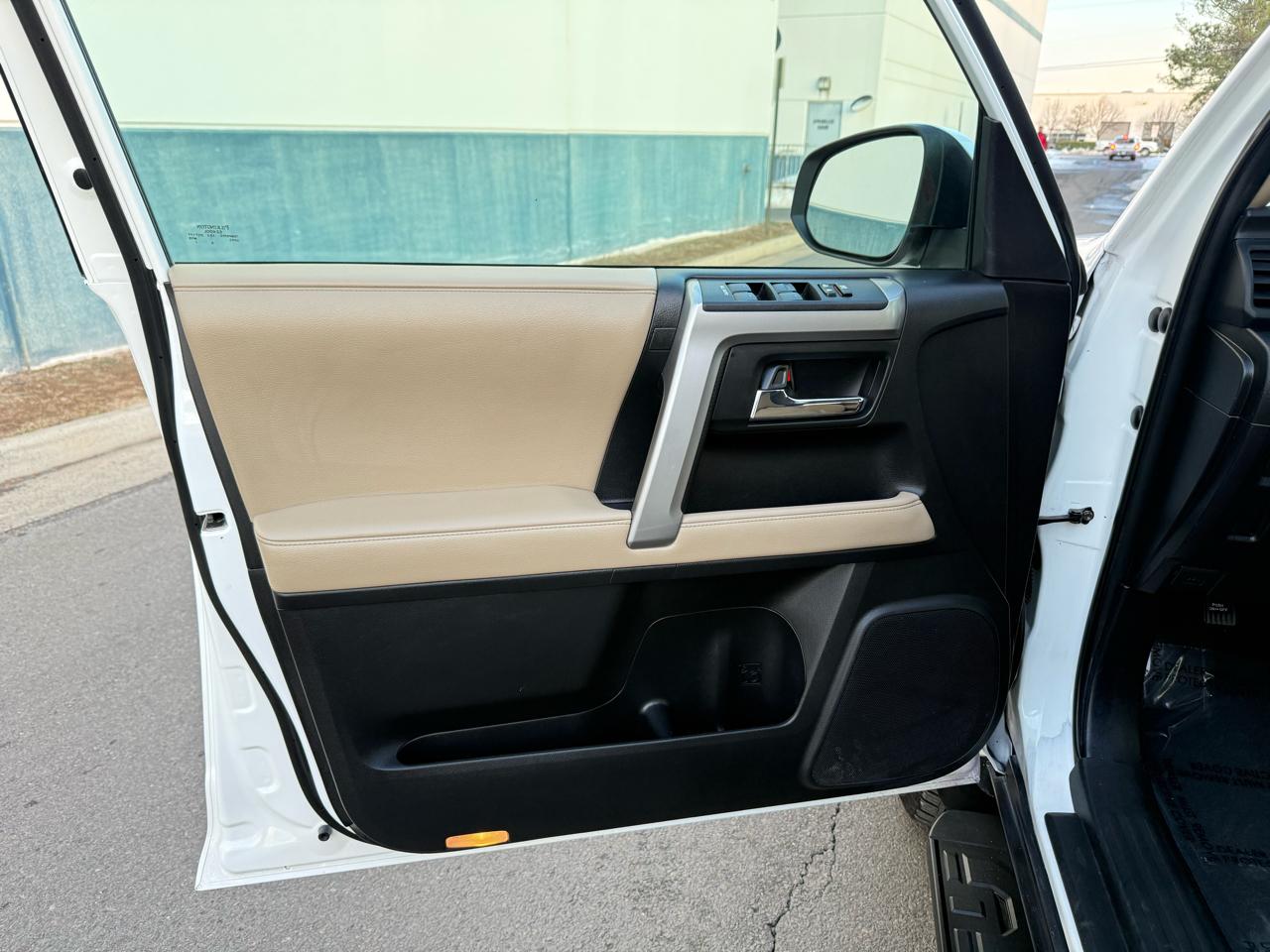 Toyota 4Runner 4WD 4dr V6 Trail Premium (Natl) 2015