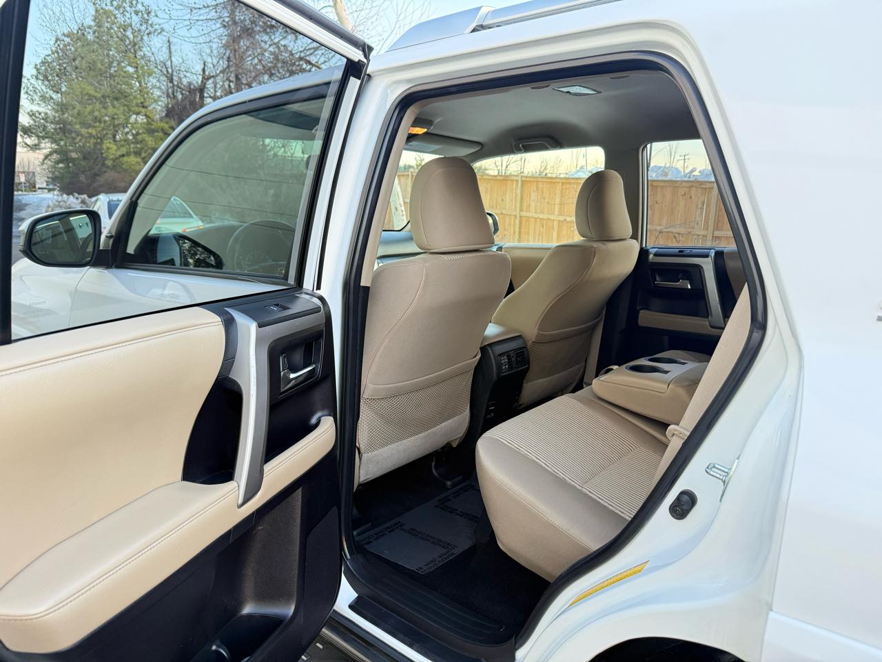 Toyota 4Runner 4WD 4dr V6 Trail Premium (Natl) 2015