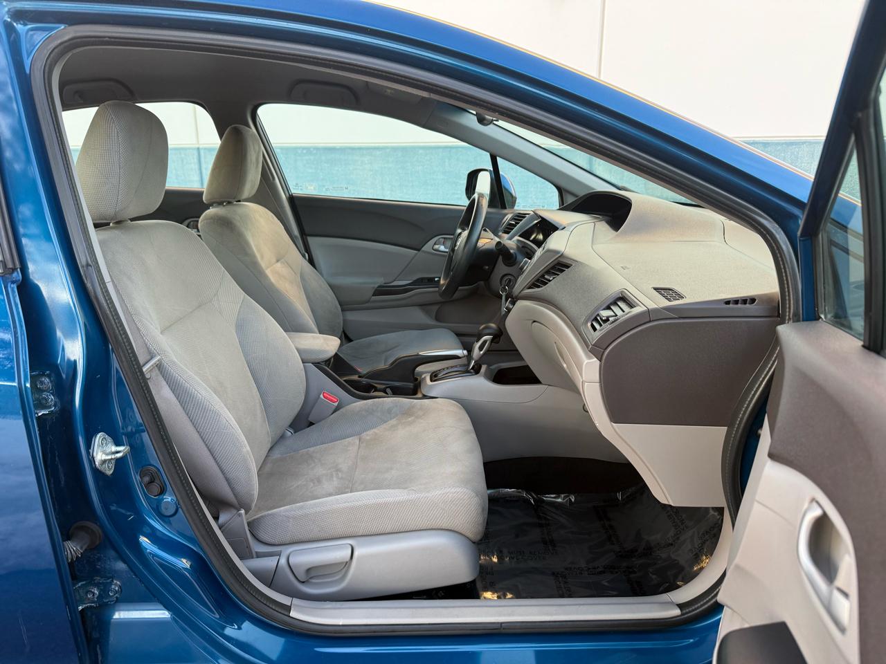 Honda Civic Sdn 4dr Auto LX 2012