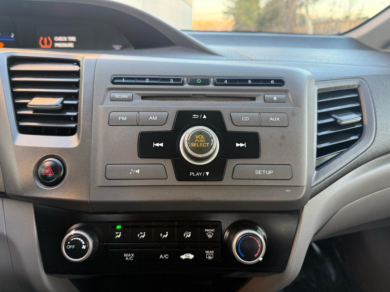 Honda Civic Sdn 4dr Auto LX 2012