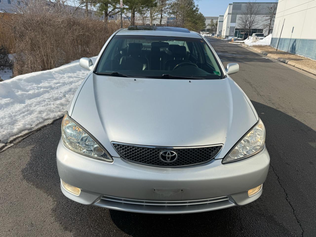 Toyota Camry 4dr Sdn SE V6 Auto (Natl) 2005
