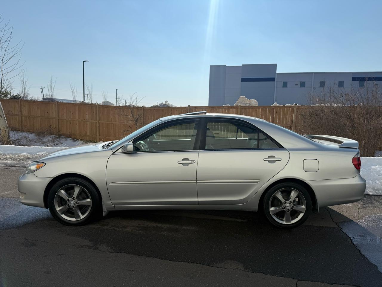 Toyota Camry 4dr Sdn SE V6 Auto (Natl) 2005