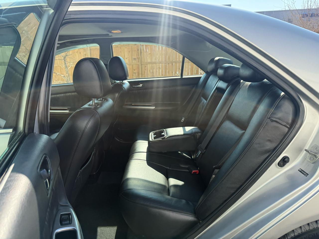 Toyota Camry 4dr Sdn SE V6 Auto (Natl) 2005