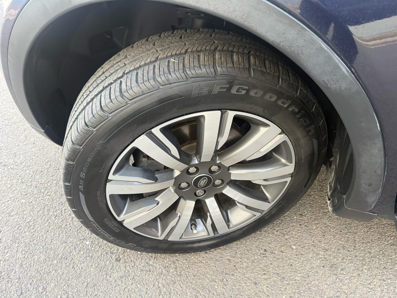 Land Rover Discovery Sport HSE Luxury 4WD 2019