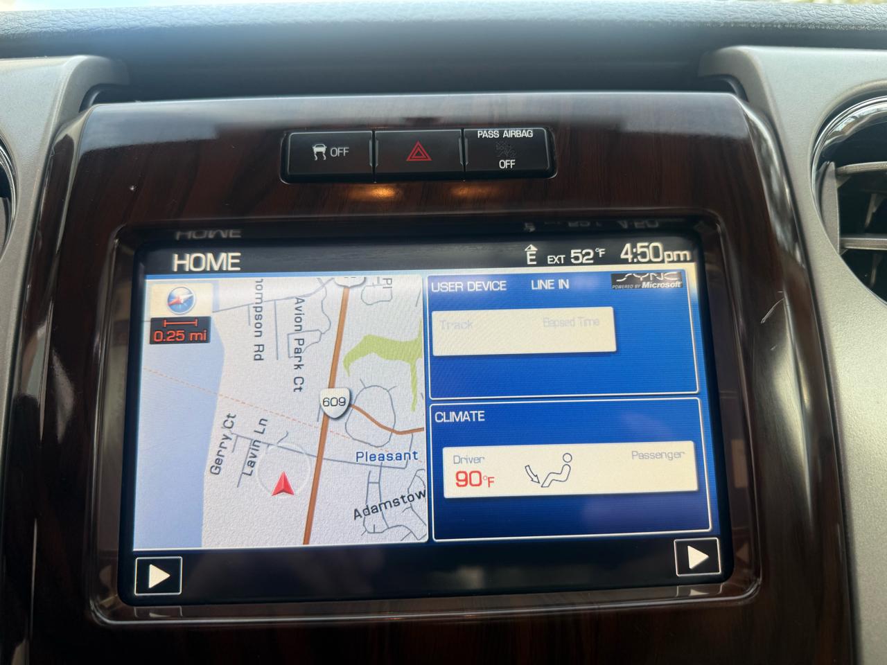 Ford F-150 4WD SuperCrew 145" Platinum 2012