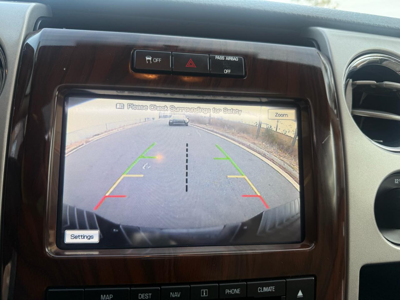 Ford F-150 4WD SuperCrew 145" Platinum 2012