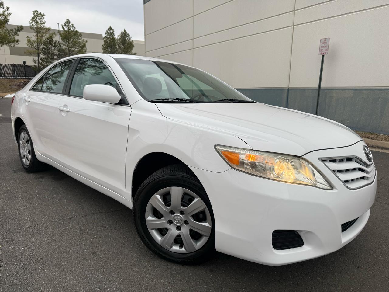 2010 Toyota Camry 4dr Sdn I4 Man (Natl)