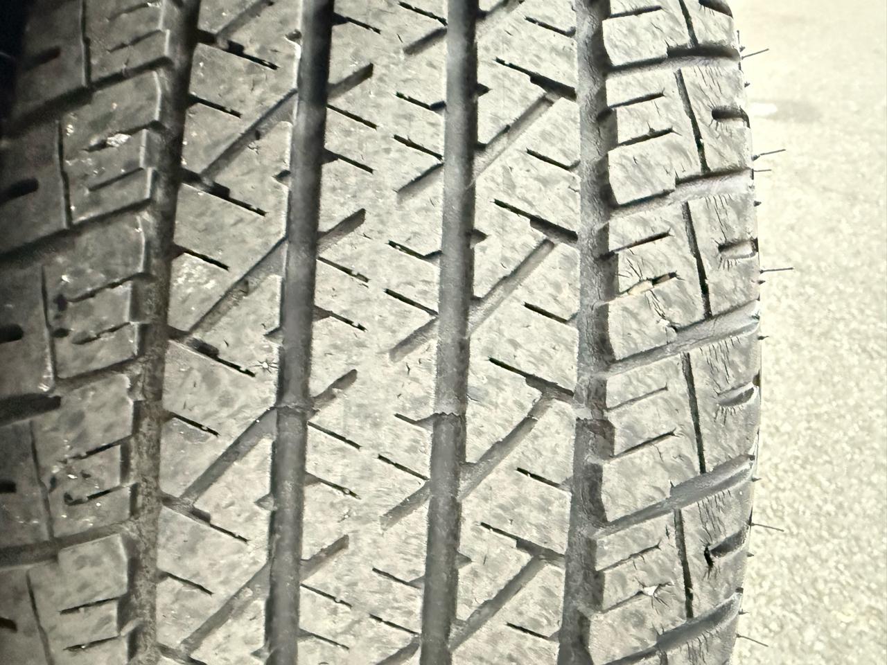 Toyota Camry 4dr Sdn I4 Man (Natl) 2010