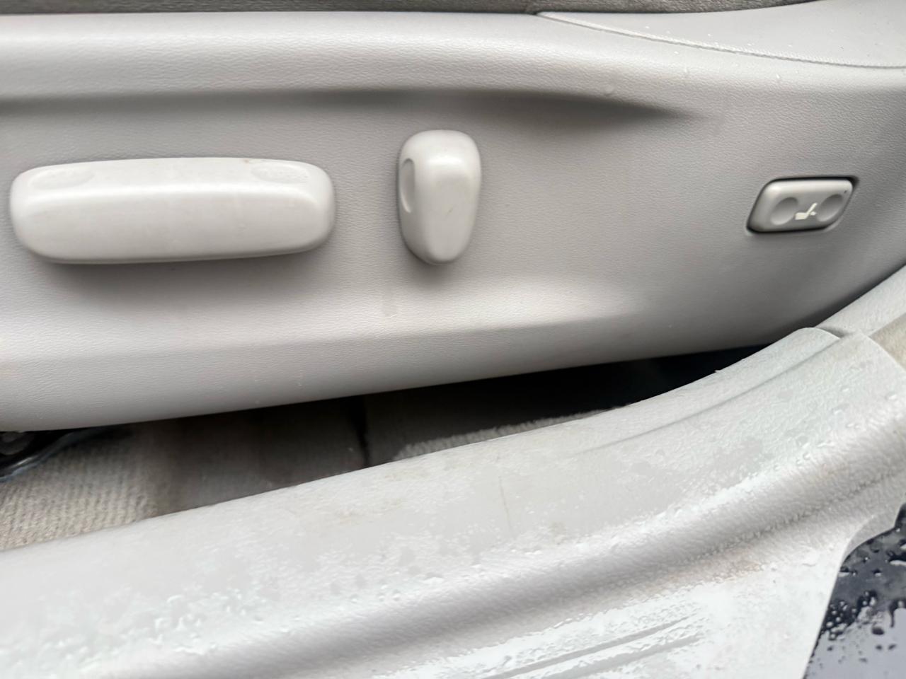 Toyota Camry Hybrid 4dr Sdn (Natl) 2009