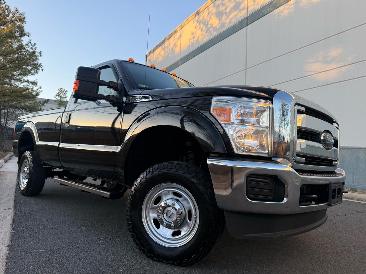 2015 Ford Super Duty F-250 SRW 4WD Reg Cab 137" XLT