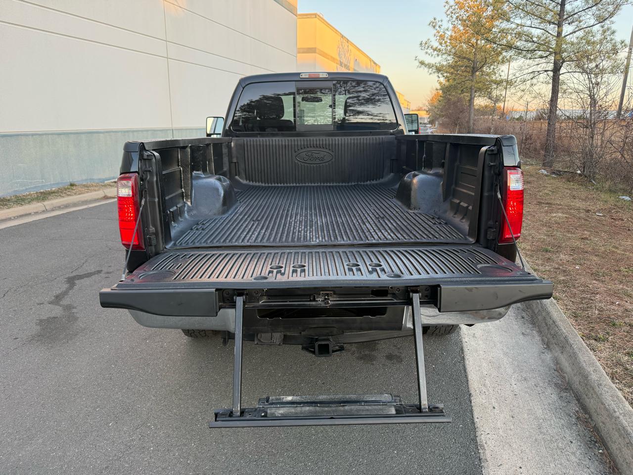 Ford Super Duty F-250 SRW 4WD Reg Cab 137" XLT 2015