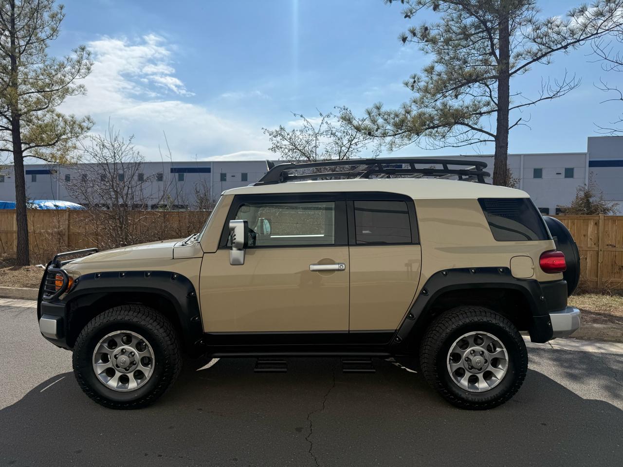 Toyota FJ Cruiser 4WD 4dr Man (Natl) 2011