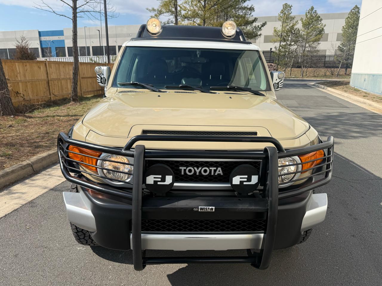 Toyota FJ Cruiser 4WD 4dr Man (Natl) 2011