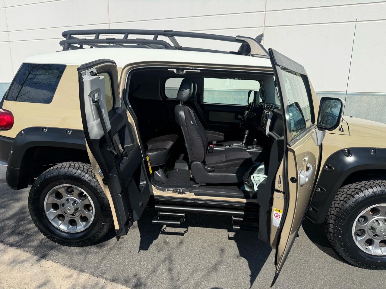 Toyota FJ Cruiser 4WD 4dr Man (Natl) 2011