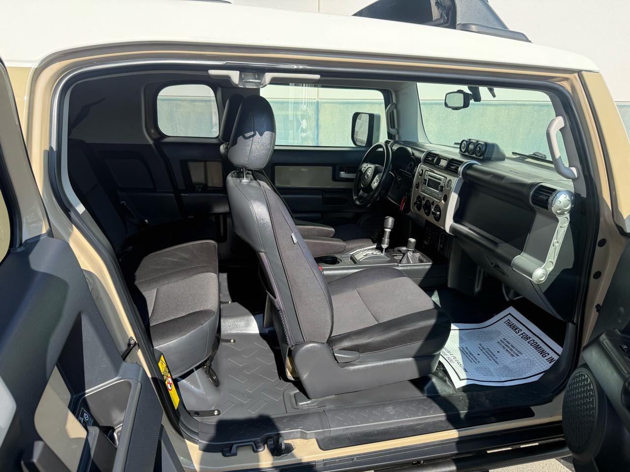 Toyota FJ Cruiser 4WD 4dr Man (Natl) 2011