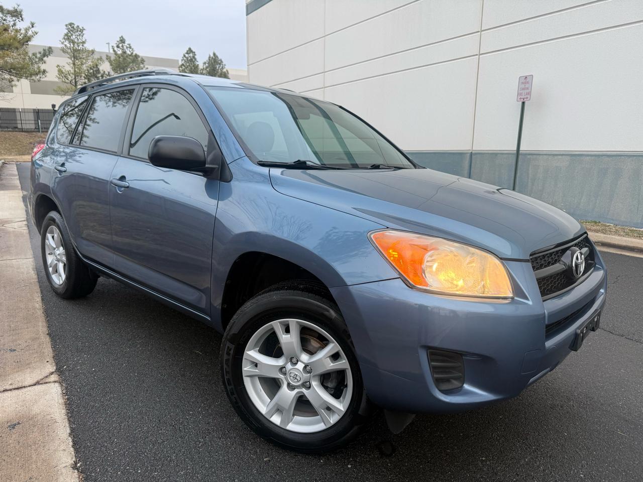 2012 Toyota RAV4 FWD 4dr I4 (Natl)