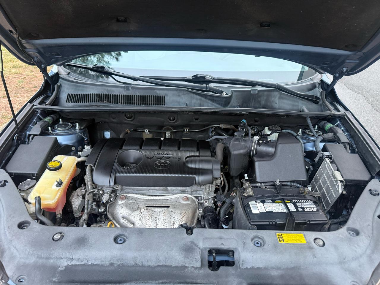 Toyota RAV4 FWD 4dr I4 (Natl) 2012